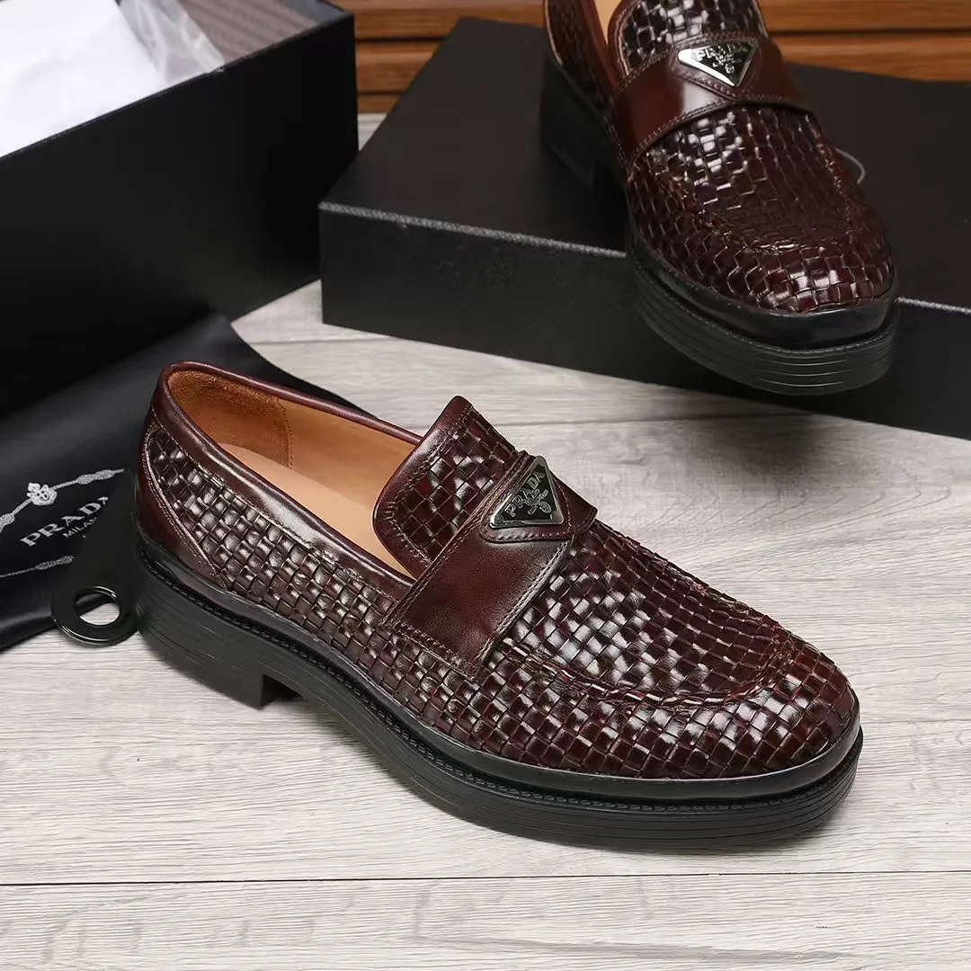 Men's shoes 💰620 💰💰🎩🎩【Prada】Counter 1:1⬆️original reproduction, absolute quality🆗original outsole, high-quality imported rubber, wear-resistant and non-slip, never degummed, upper material: imported first-layer cowhide➕anti-slip foam outsole, official website material, inner material: water-dyed leather lining, 6 colors available! Code number 38-45